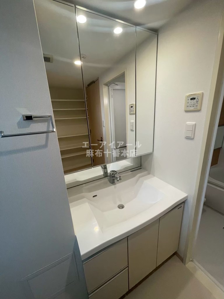 洗面設備　洗面台