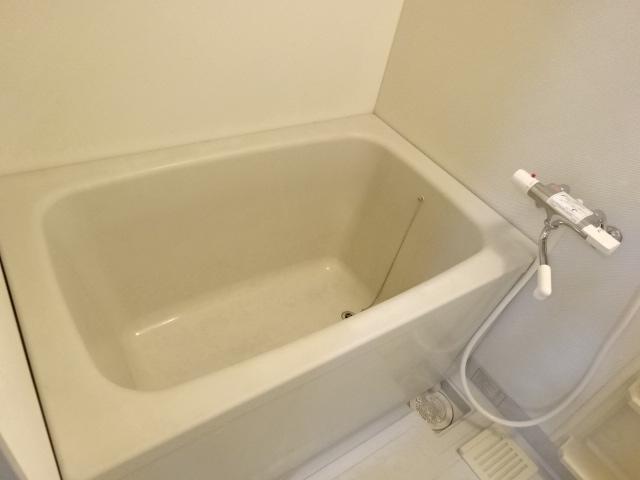 バス・シャワールーム　バス（イメージ）