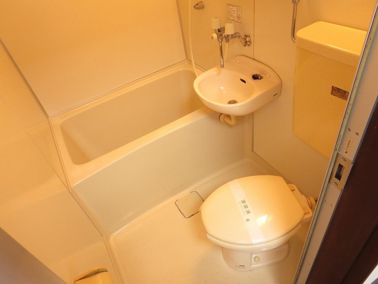 バス・シャワールーム　使いやすいユニットバス♪