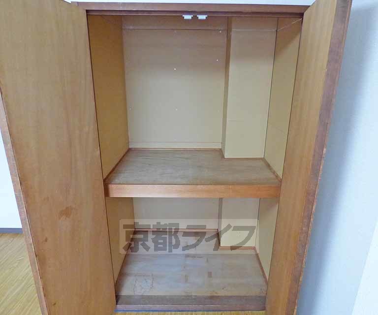 収納　奥行きがたっぷりある収納です。