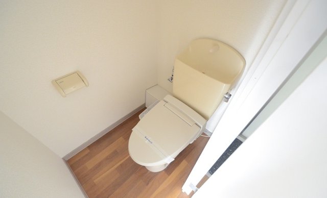 トイレ　別号室の写真です