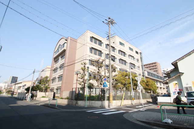 高校・高専　名古屋市立中央高等学校（高校・高専）まで990m