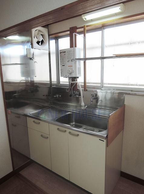 キッチン　ガスコンロ希望者貸し出しできます。