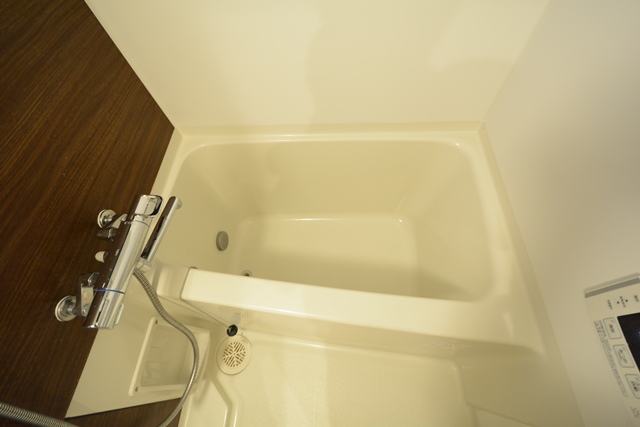 バス・シャワールーム　バストイレ別でオススメです☆