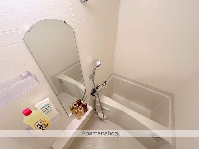 地下鉄御堂筋線 心斎橋駅 徒歩8分 15階建 築9年の風呂写真