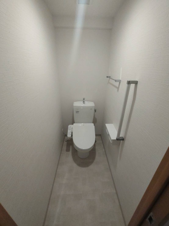 トイレ　※同タイプの写真。建築中の為、現状優先。