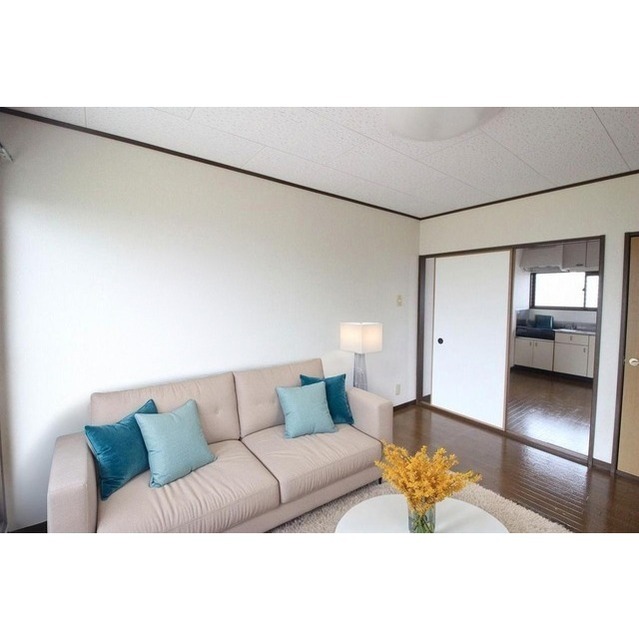 居室・リビング　写真内の家具・家電はＡＩイメージです