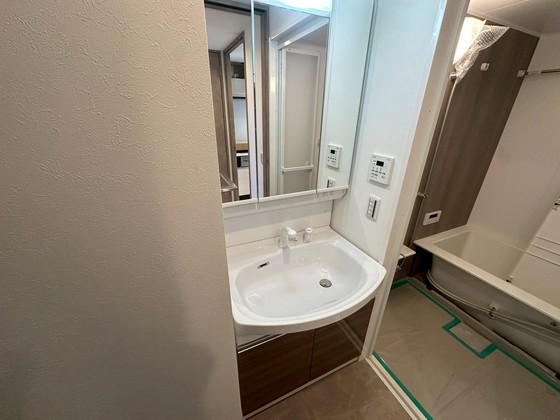 洗面設備　※別部屋の写真です。