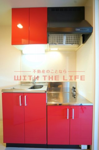 キッチン　コンパクトなキッチンで掃除もラクラク