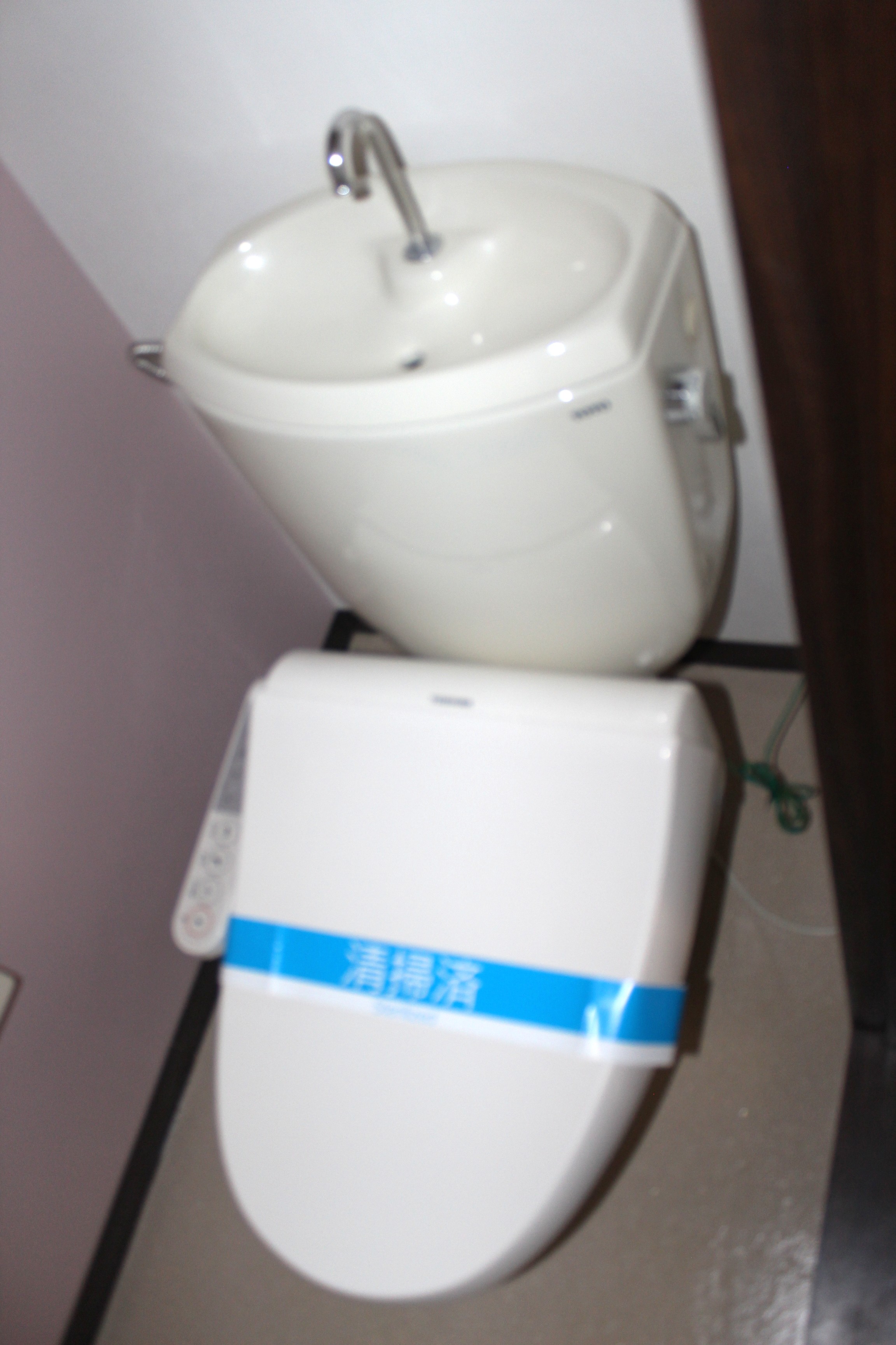 トイレ　シャワートイレ