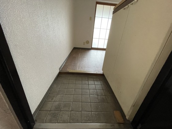 玄関　※別部屋の写真です