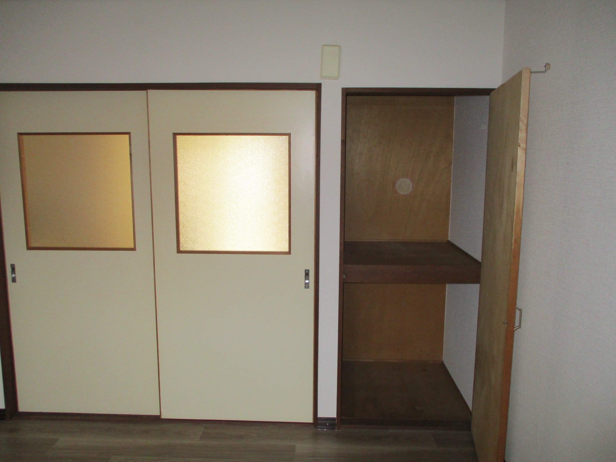 収納　居室収納