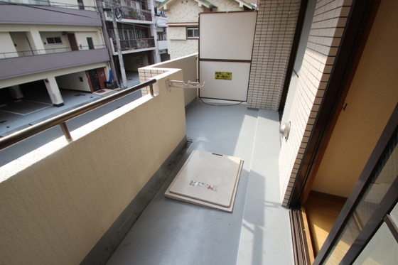 バルコニー　※別号室の写真です