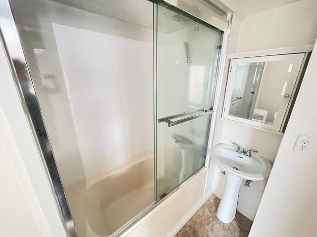 バス・シャワールーム　※別部屋参考写真