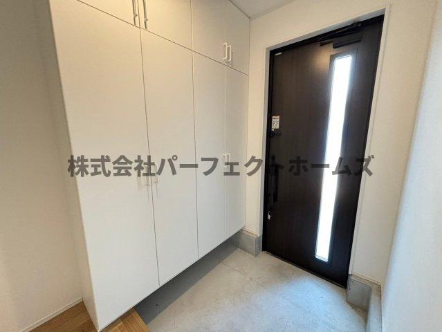 玄関　落ち着いた玄関です