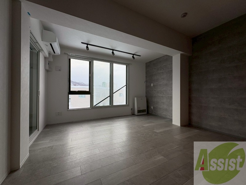 居室・リビング　広々としたリビングですね。使い勝手がよさそうですね！