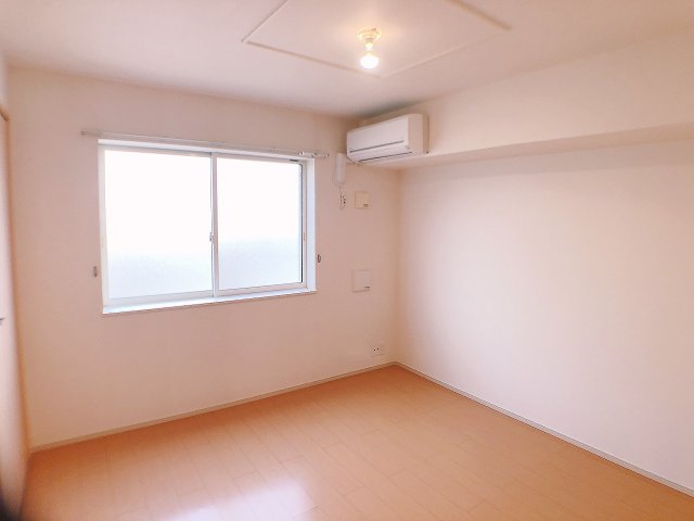 その他部屋・スペース　プライベートが保てる独立したベッドルーム洋室6.2帖♪