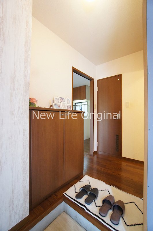 玄関　シューズボックスがあり、玄関が片付きます。