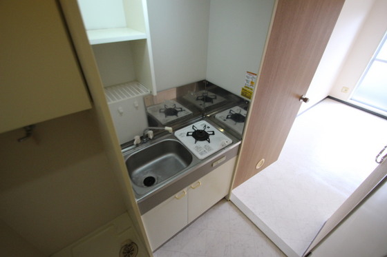 キッチン　※別部屋の写真です