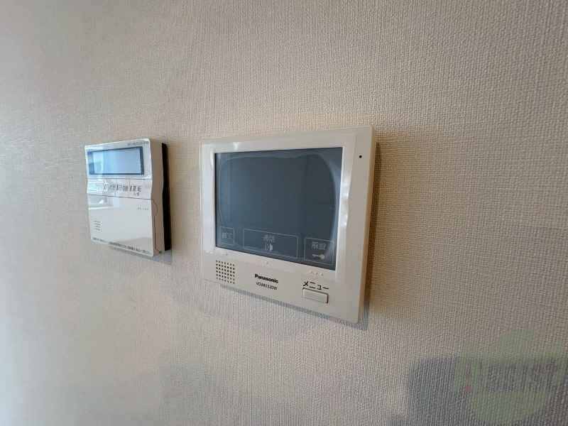 セキュリティ　モニタ付インターホンでセキュリティ面も安心です。