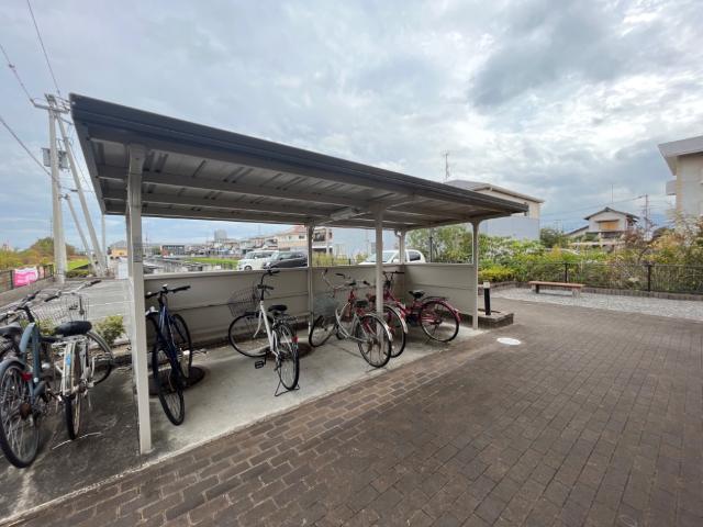 その他共有部分　外観写真（昼）