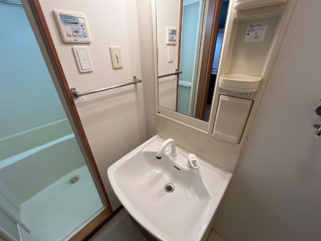 洗面設備　洗髪洗面化粧台