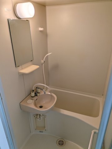 バス・シャワールーム　ゆったり過ごせるお風呂です