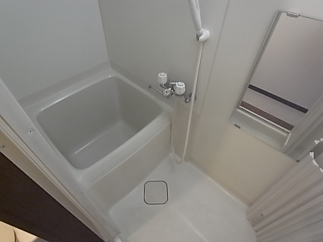 バス・シャワールーム　バスルーム