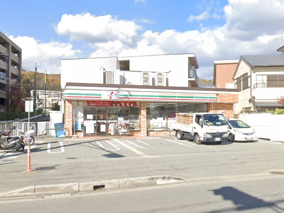コンビニ　セブンイレブン　宝塚売布東の町店（コンビニ）まで158m