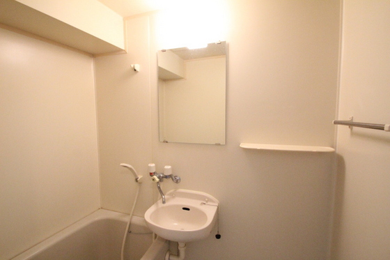 洗面設備　※別部屋の写真です