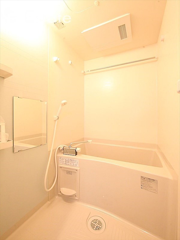 バス・シャワールーム　バスルーム