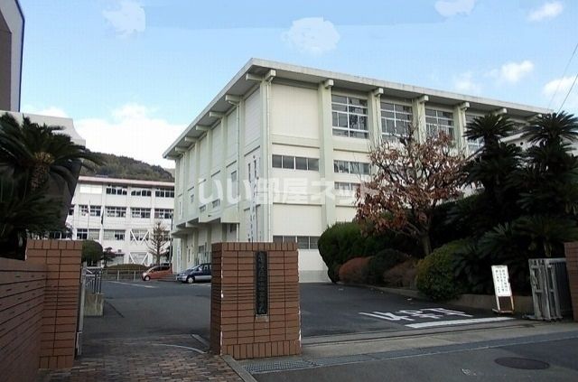 高校・高専　長崎県立佐世保南高校（高校・高専）まで796m