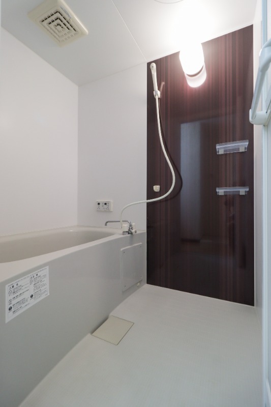 バス・シャワールーム　図面と現状が相違がある場合には現状を優先