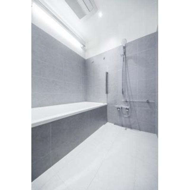 バス・シャワールーム　※写真は同タイプ住戸です。