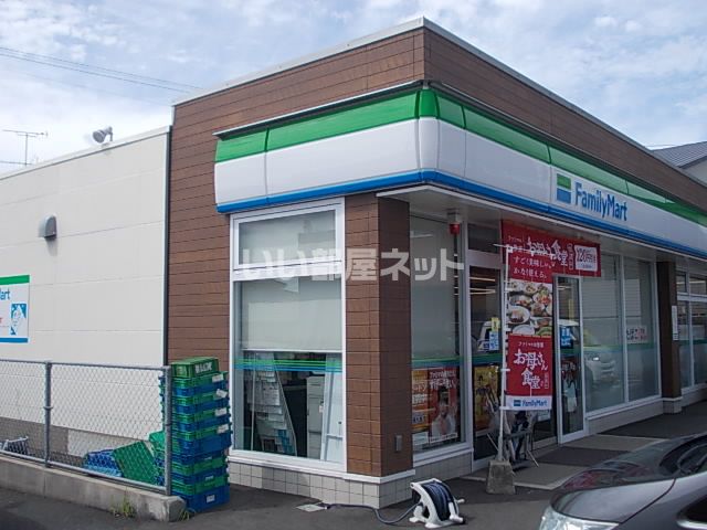 コンビニ　ファミリーマート 花棚店（コンビニ）まで282m