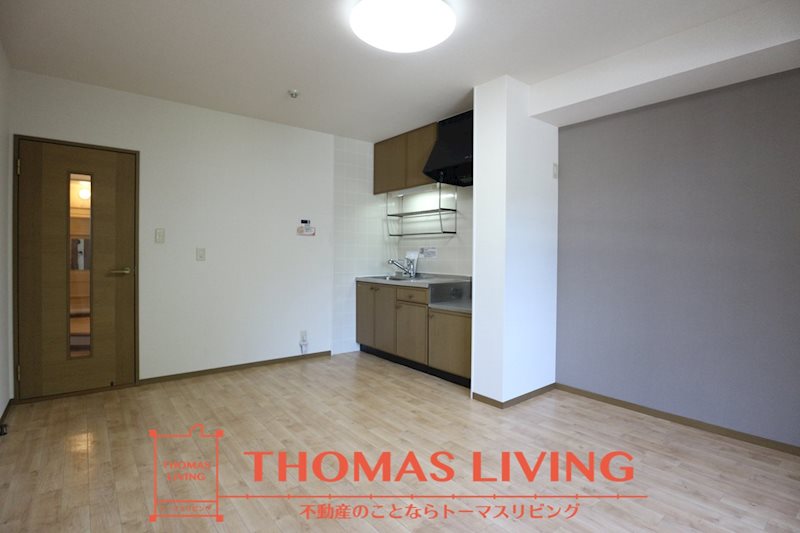 居室・リビング　10帖の広々としたリビング