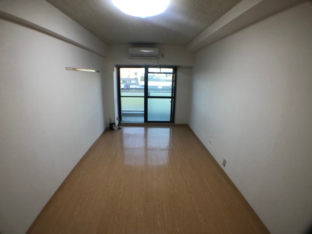 居室・リビング　エアコン付きで初期費用を抑えられます☆