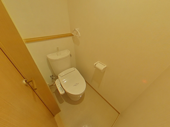 トイレ　※別部屋の写真です