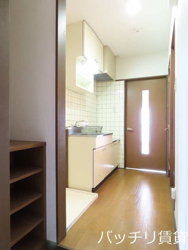 玄関　別号室イメージの為、現状を優先致します