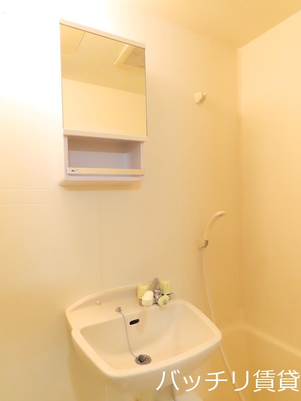洗面設備　別号室イメージの為、現状を優先致します