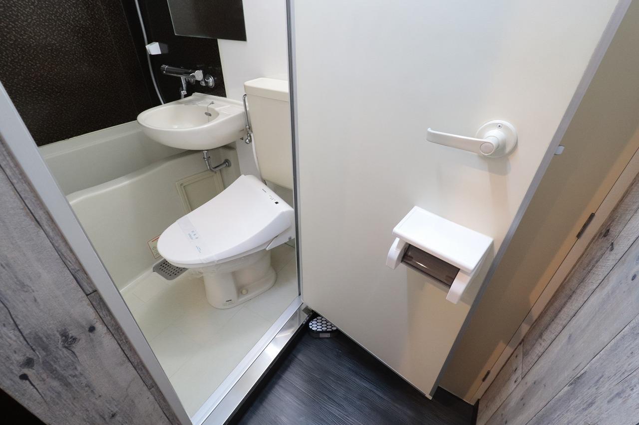 トイレ　洗浄暖房便座トイレ