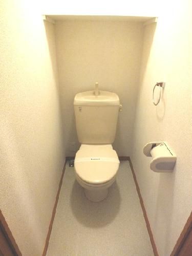 レオパレスアルブルのトイレ写真