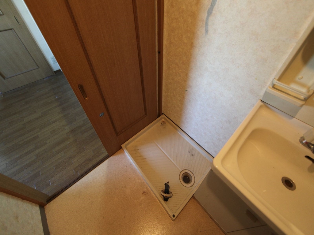 その他　室内洗濯機置場完備