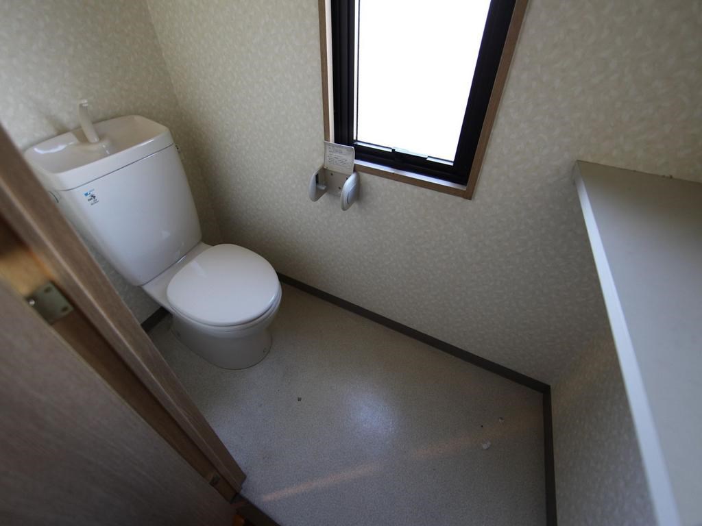 トイレ　洋式トイレ（温水洗浄便座設置可）