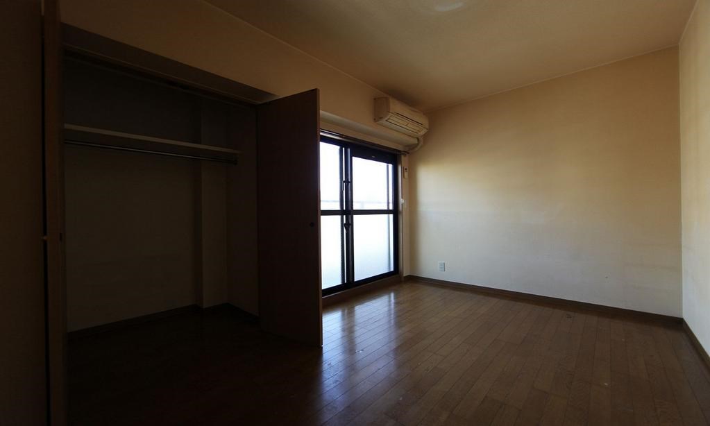 その他部屋・スペース　洋室5.9帖　クローゼット付（収納充実してます）