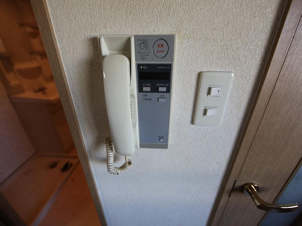 セキュリティ　インターホン付