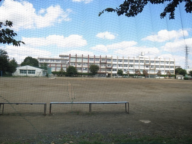 中学校　城南中学校（中学校）まで970m