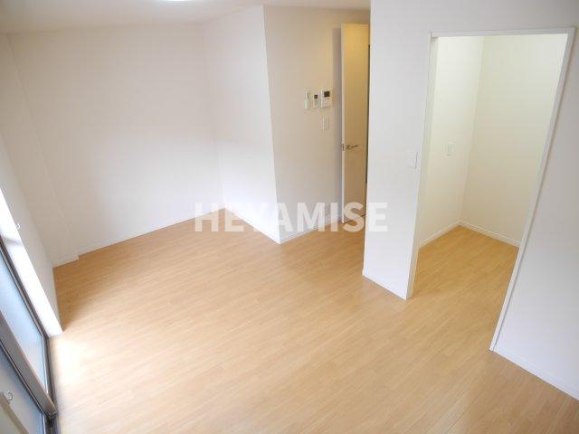 居室・リビング　※反転間取りのお部屋の画像です※現況を優先します