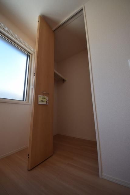 収納　※別号室参考写真です