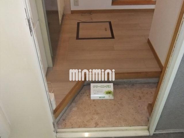 玄関　玄関スペースです